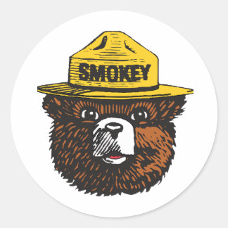 Sticker Rond Smokey stickeer for campers and hikers