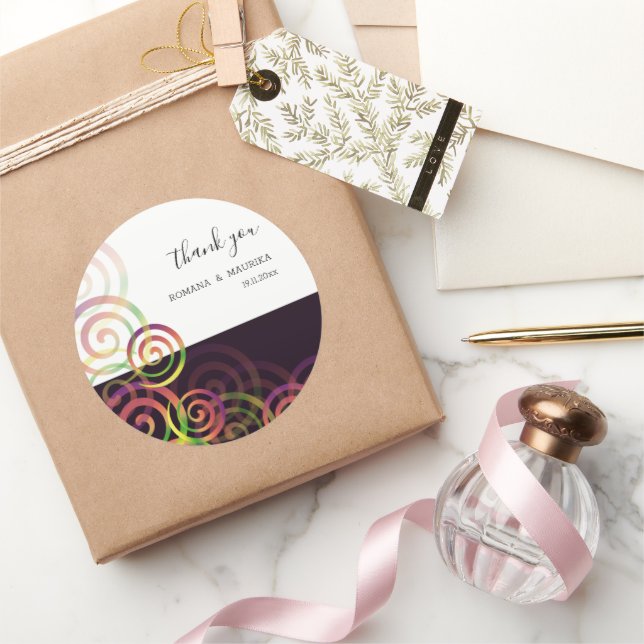 Sticker Rond Spirales Arc-En-Ciel Chic Sur Violet Profond (Cadeaux)