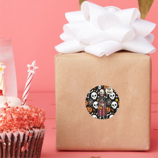 Sticker Rond Spooky Bones And Skeletons For Halloween (Fête)