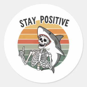 Sticker Rond Squelette de requin au coucher du soleil restez po