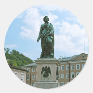Sticker Rond Statue de Mozart à Salzbourg