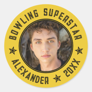 Sticker Rond Superstar de Quille Moderne Photo Nom Date Jaune