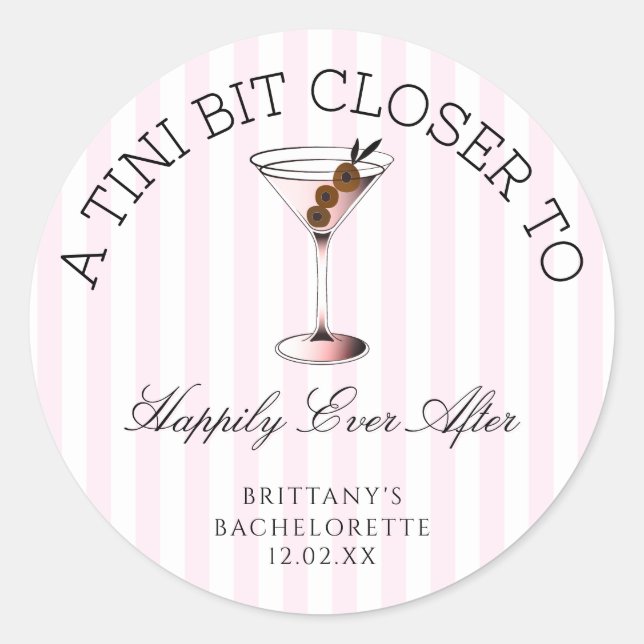 Sticker Rond Tini Bit Closer To Happilly Ever After Enterrement (Devant)