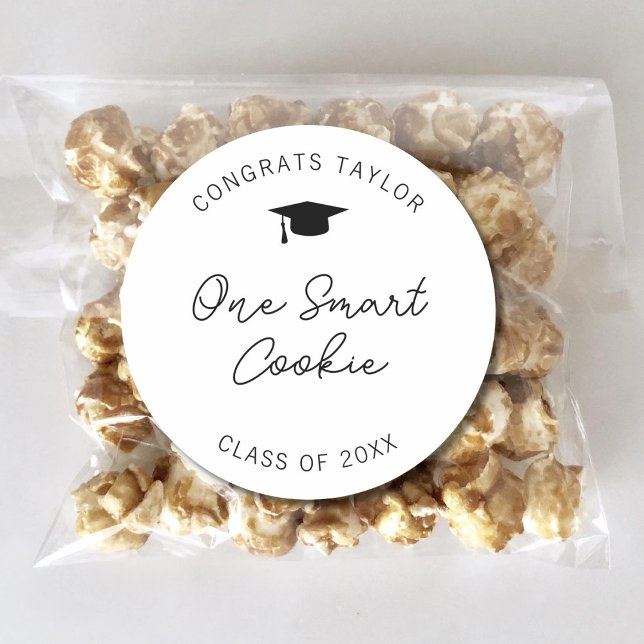 Sticker Rond Un Cookie Smart Graduation Party Classe De 2025 (Créateur téléchargé)