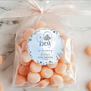 Sticker Rond Un Garçon Est En Train De Brûler Tea Party Baby sh