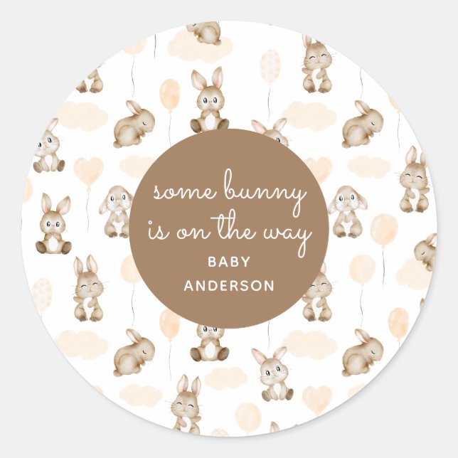 Sticker Rond Un lapin est sur le chemin Brown Baby shower neutr (Devant)