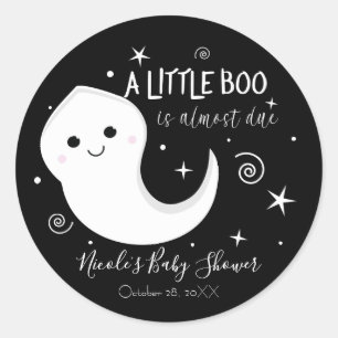 Sticker Rond Un petit fantôme mignon Halloween Baby Shower