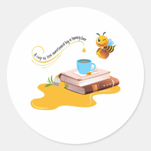 Sticker Rond Une coupe de thé sucré par une abeille miel mignon