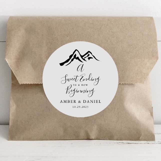 Sticker Rond Une douce fin à un nouveau Mariage débutant (Créateur téléchargé)