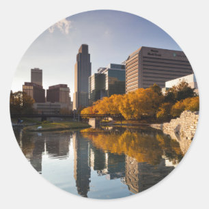 Sticker Rond USA, Nebraska, Omaha, Gene Leahy Mall, Skyline