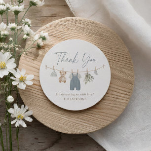Sticker Rond Vêtements de bébé garçon boho bleu Baby Shower