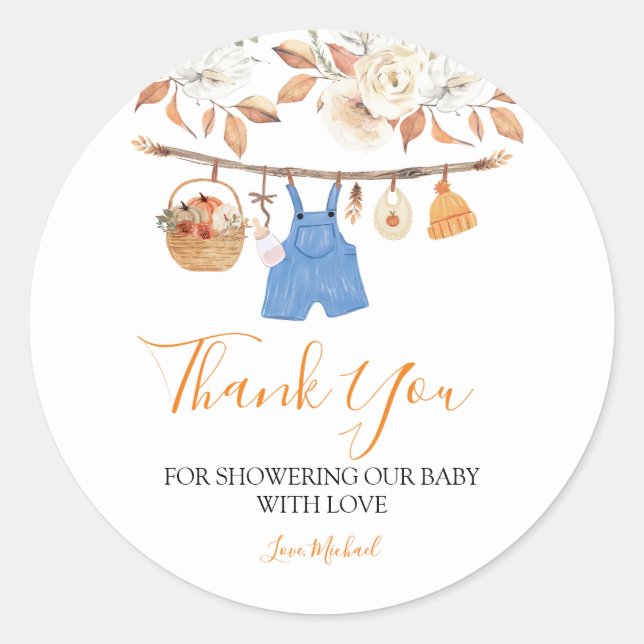 Sticker Rond Vêtements de garçon Citrouille Automne Baby shower (Devant)