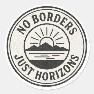 Sticker Rond Vintage Stamp – “No Borders, Just Horizons”.