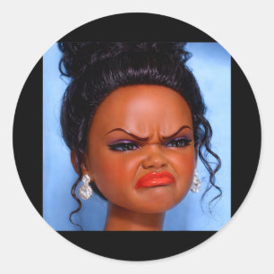 Sticker Rond Visage de poupée noire dégoûté colère mème Visage 