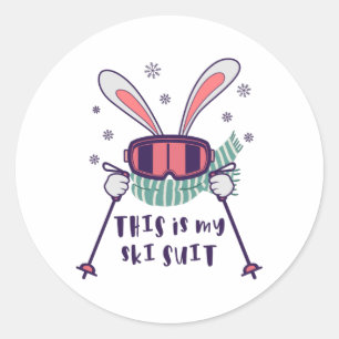 Sticker Rond Voici mon Ski Suit Ski Rabbit avec des bâtons de s