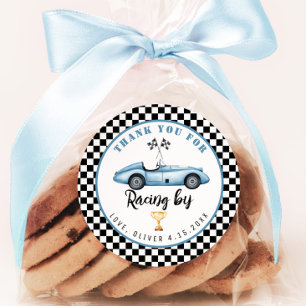 Sticker Rond Voiture de course bleue Garçon Anniversaire Merci 
