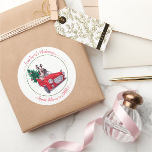 Sticker Rond Voiture rouge et sapin de Noël & Chien heureux