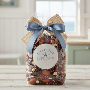 Sticker Rond Week-end de filles au bord du lac Classique