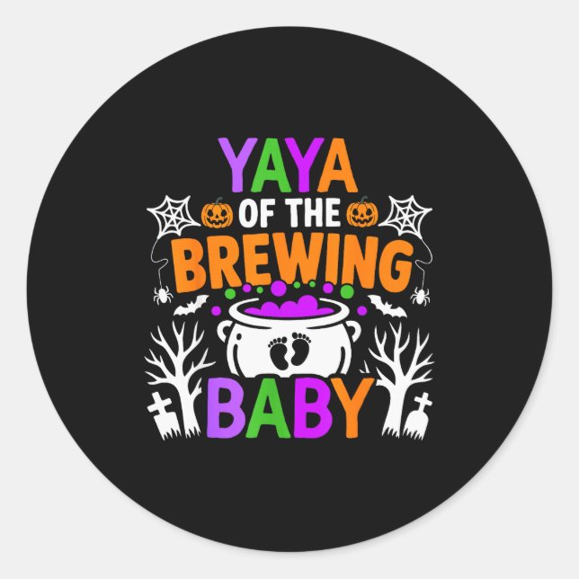 Sticker Rond Yaya Of The Brewing Baby Halloween Costume  (Devant)
