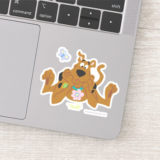 Sticker Scooby-Doo Admirant Fleur (Détail)