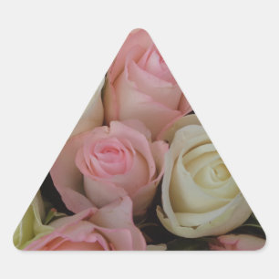 Sticker Triangulaire Beautiful Pink White Roses Flower Bouquet