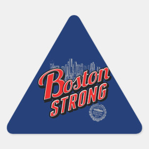 Sticker Triangulaire Boston Strong dans un décor rouge et bleu