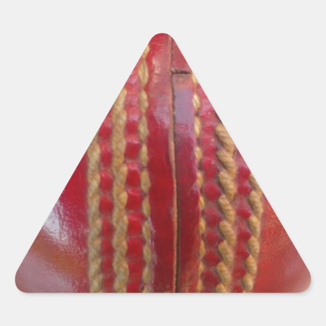 Sticker Triangulaire Crimson Stitch Focus : Gros plan du coeur du crick (Devant)