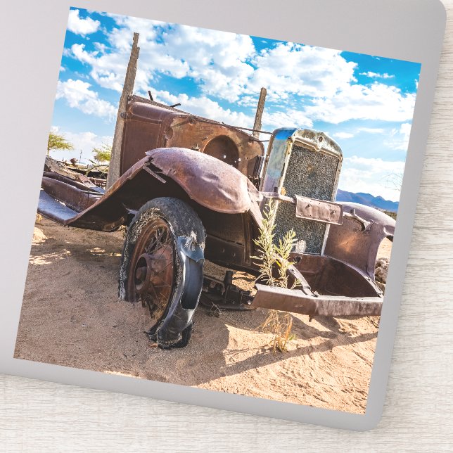 Sticker Voiture ancienne et abandonnée #3 à Solitaire, Nam (Détail)