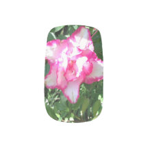 Vêtements floraux à ongles
