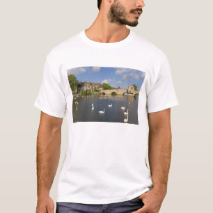 Stone arched bridge and River Ouse, St Ives, T-Shirt