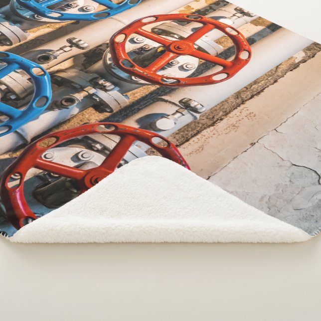 Stopcock in the Schiffbau, Zurich Sherpa Blanket (3/4)