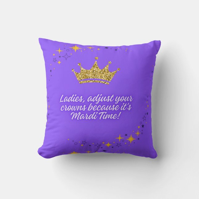 Straighten your crown by Sommer Hamilton  Throw Pillow (Front)