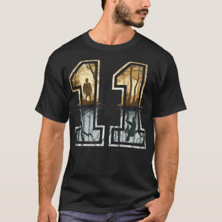 Strange Number 11 goldsilver T-Shirt