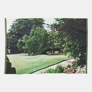 Stratford-upon-Avon England Garden snap-28838 jGib Kitchen Towel
