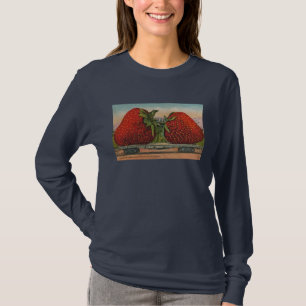 Strawberries Giant Antique Fruit Fun T-Shirt