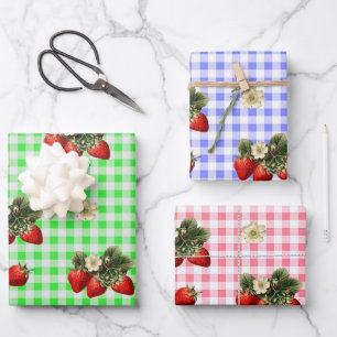 Strawberry and gingham cute gift wrap sheets