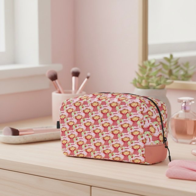 Strawberry Dopp Kit (Creator Uploaded)
