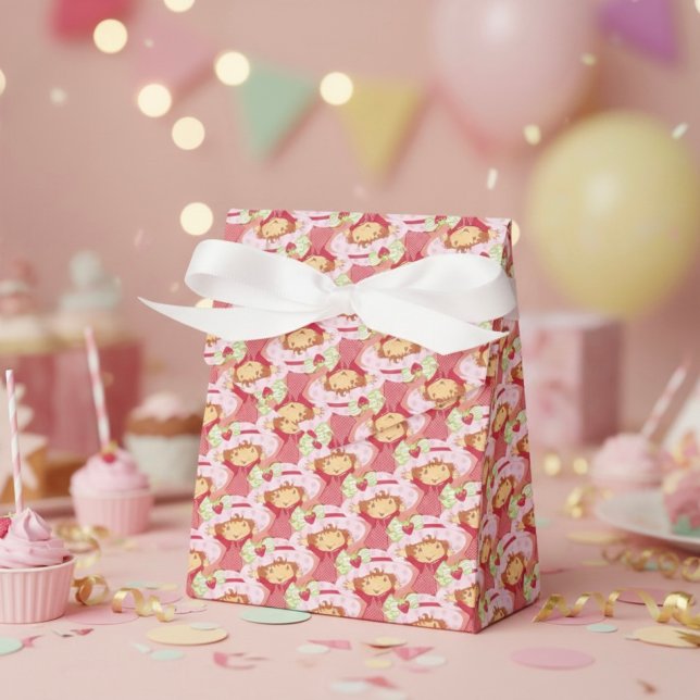 Strawberry Favor Box (Creator Uploaded)