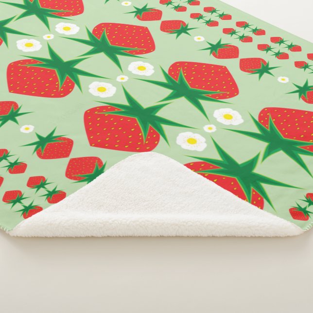 Strawberry Medium Sherpa Blanket (3/4)