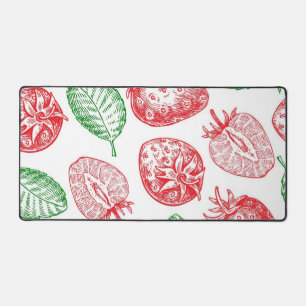 Strawberry pattern desk mat