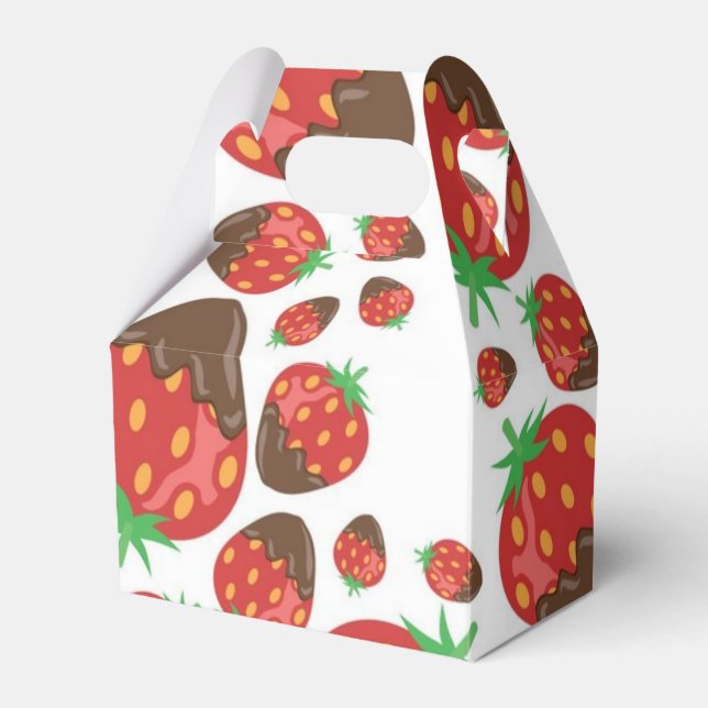 Strawberry pattern favor box (Front Side)