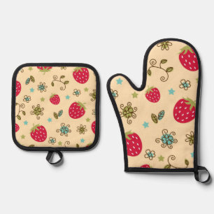 Strawberry pattern oven mitt & pot holder set