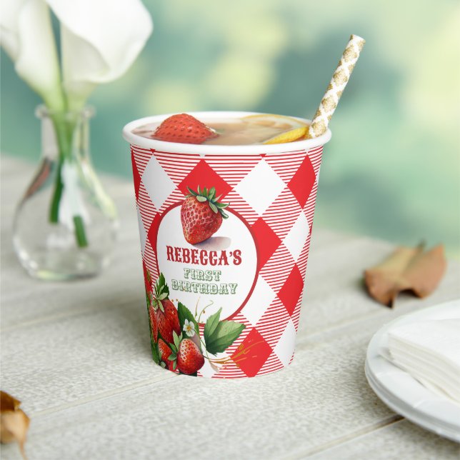 Strawberry Red Gingham Picnic Paper Cups (Insitu)