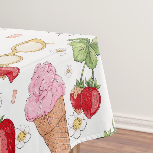Strawberry Sundae Pattern Tablecloth (In Situ)
