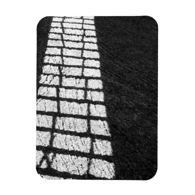 Street Magnet (Vertical)