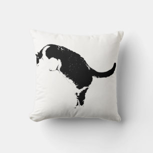 Striking Cat Accent Throw Pillow