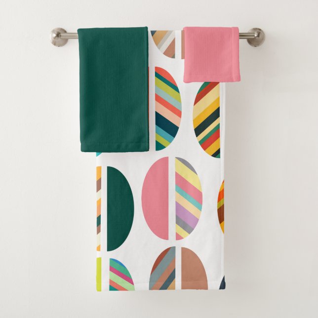 Striped Oval Halves  Bath Towel Set (Insitu)