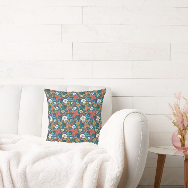 Strong Summer Floral Pattern Throw Pillow (Couch)