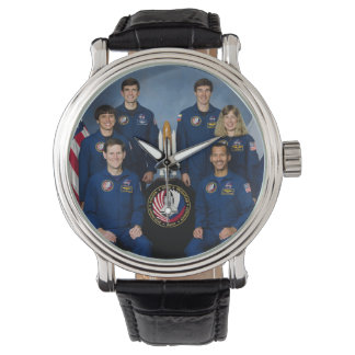 STS-60 MISSION CREW WATCH