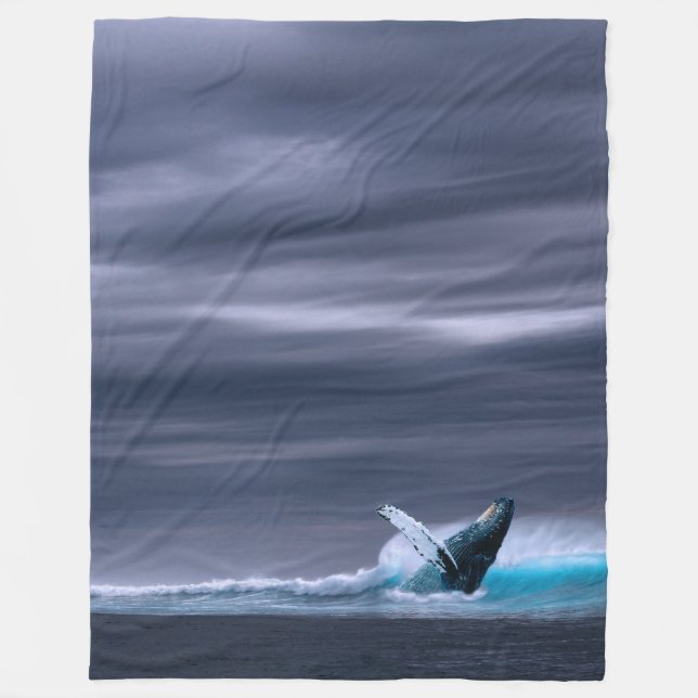 Stunning humpback whale fleece blanket (Front)